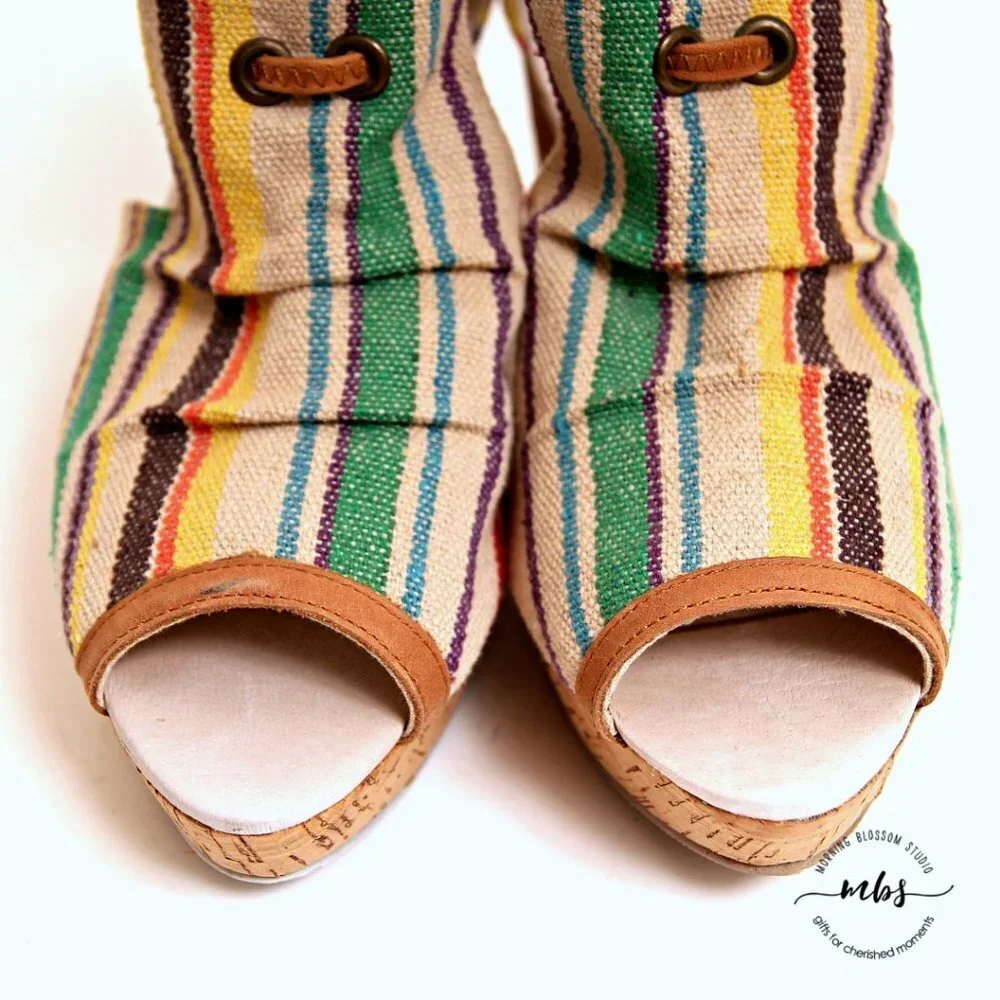 80%20 Muticolor Striped‎ Wedge Sandals Women Size 8
